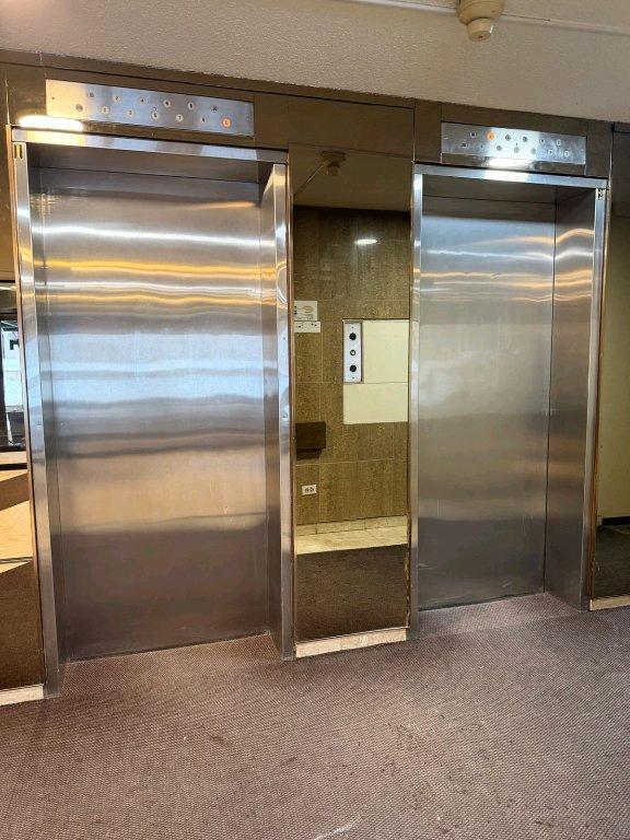 Beau 2 1/2 CENTRE VILLE DE MONTRÉAL LE GOLDEN MILE | 3237691