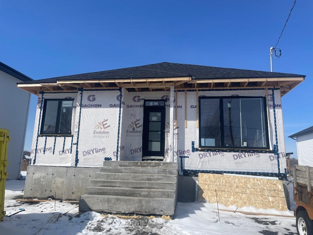 SAINT-JEAN-SUR-RICHELIEU - MAISON NEUVE 3 CHAMBRES EN CONSTRUCTION À LOUER POUR 1ER JUILLET 2026 | 3237934