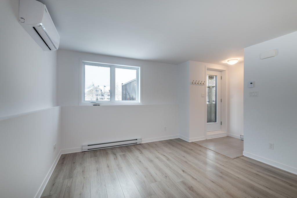 3 1/2 à Louer - 1er Juillet 2026 | 3238071