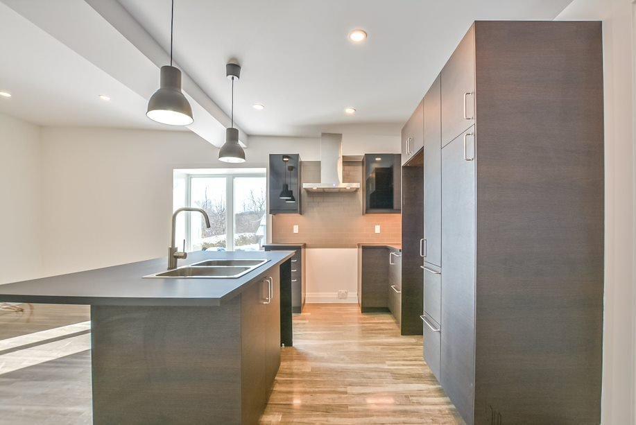 Charmant 3.5 Inclu WIFI, PARK, Locker | 3224498