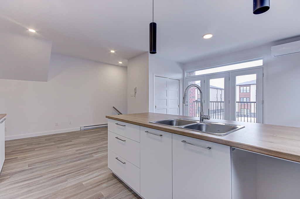 Superbe Appartement Situé Au 2ᵉ étage | 3238388