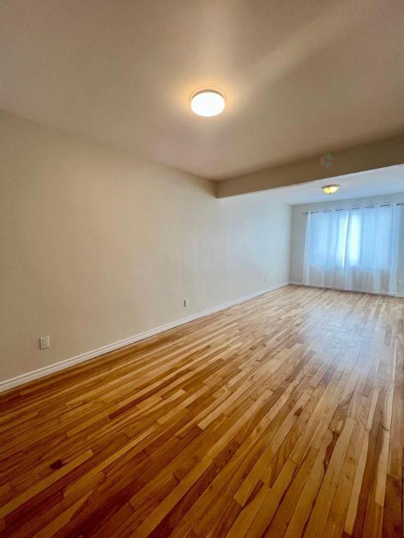 Studio lumineux à Rosemont / logement 3 1/2 -- Petite-Patrie (2e étage d'un triplex) | 3238444