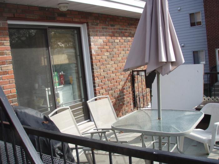 Chaleureux Condo rénové - près métro vieux Longueuil | 3238527