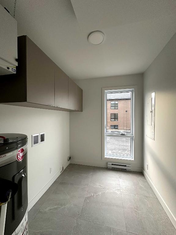 Grand 5-1/2 sur deux étages, disponible le 1 juillet à Sainte-Madeleine | 3238653