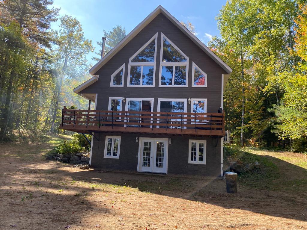CHALET A LOUER AU LAC MALONE | 3238670