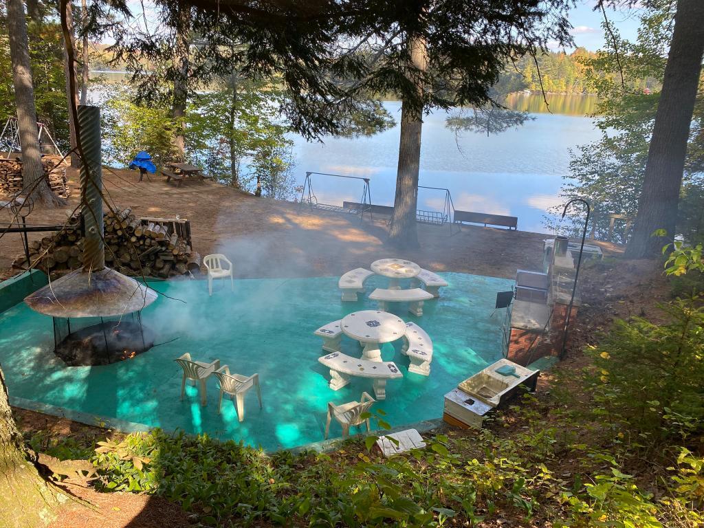 CHALET A LOUER AU LAC MALONE | 3238670