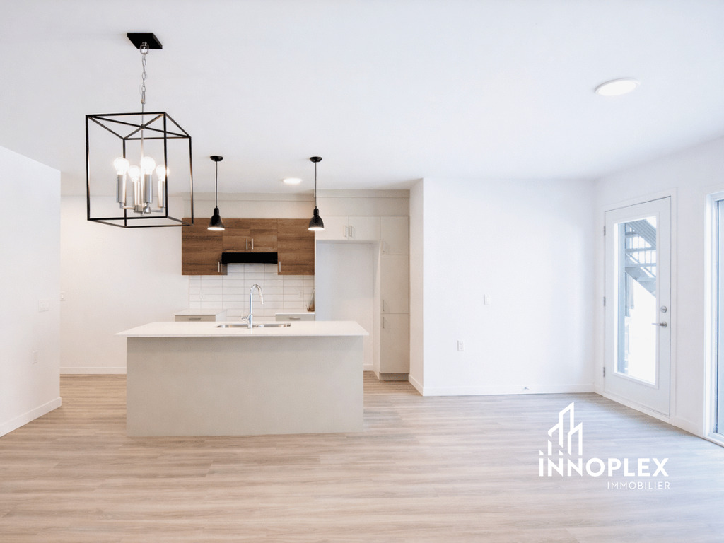 5 1/2 Moderne Et Lumineux | 3239435