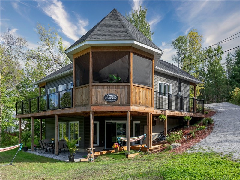 Lakeside Haven Cottage | 3239440