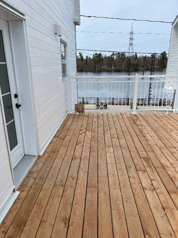 AVEC VUE SUR LA RIVIERE ST-MAURICE | 3239473