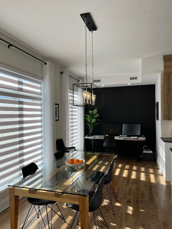 Condo à louer | 3239523