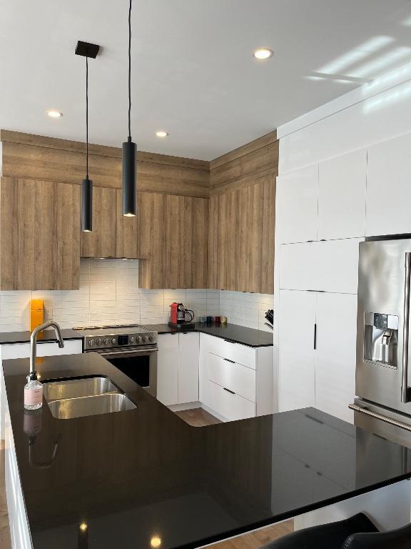 Condo à louer | 3239523