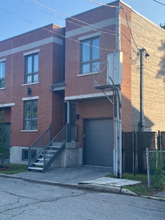 Maison De Ville Moderne Vieux Terrebonne | 3239528