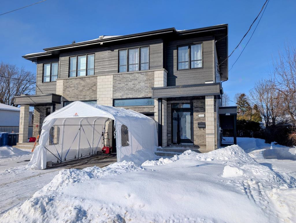 Appartement à Louer | 3239887