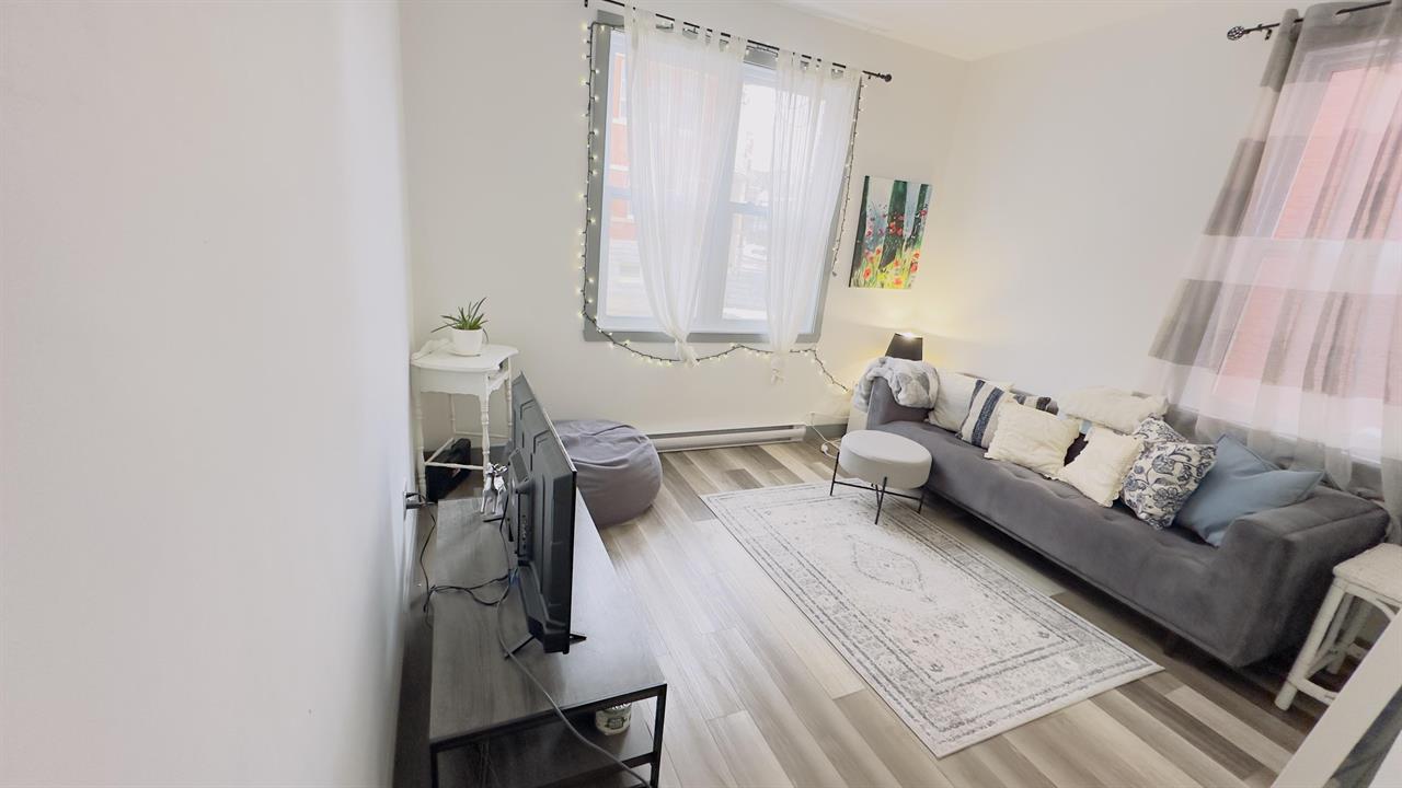 Immeuble - 258-266 Ball Grand 5 1/2 à Louer | 3240339