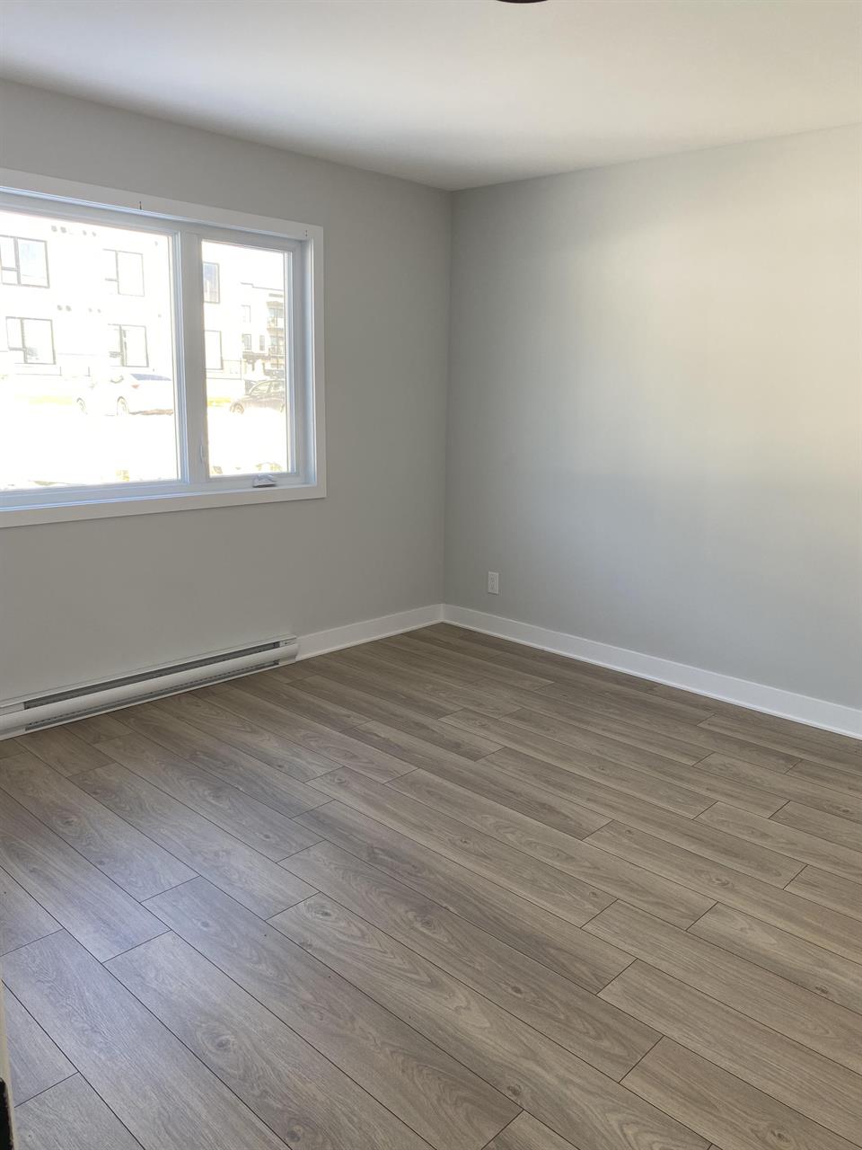 Immeuble - 885-907 Lamarche Grand 5 1/2 Neuf à Louer | 3240372