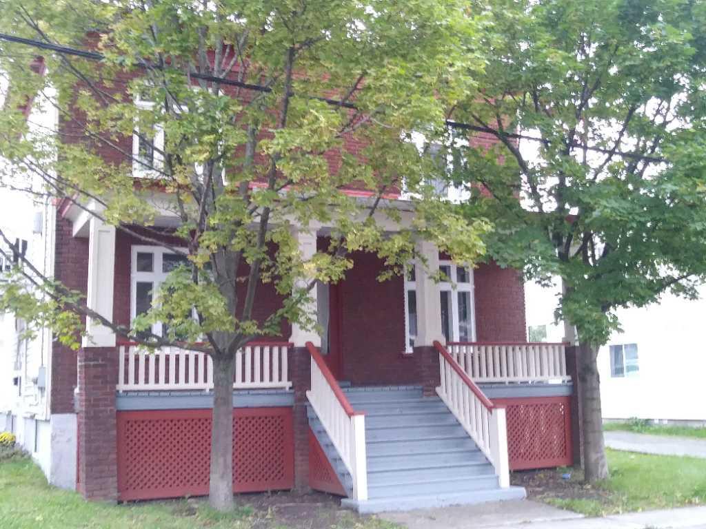 Lévis. 4 1/2, RdC, NC, NÉ. RARE ET TRÈS BIEN SITUÉ | 3240401