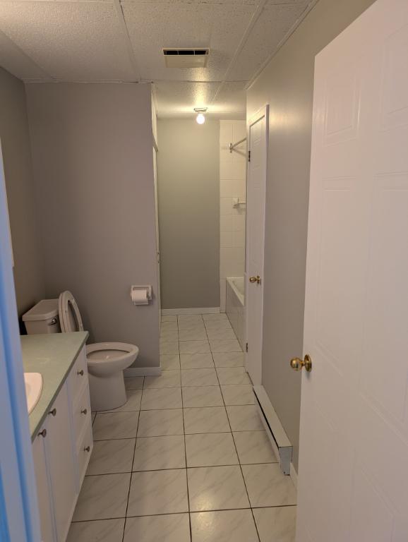 Condo 5 1/2, a louer , lumineux et bien situé . | 3240421