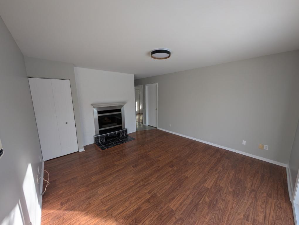 Condo 5 1/2, a louer , lumineux et bien situé . | 3240421
