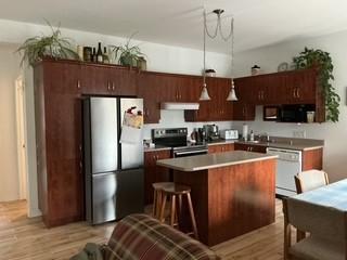 Sutton - Joli 4½ au dernier étage, à louer à l’année, 1500$/mois. | 3240426