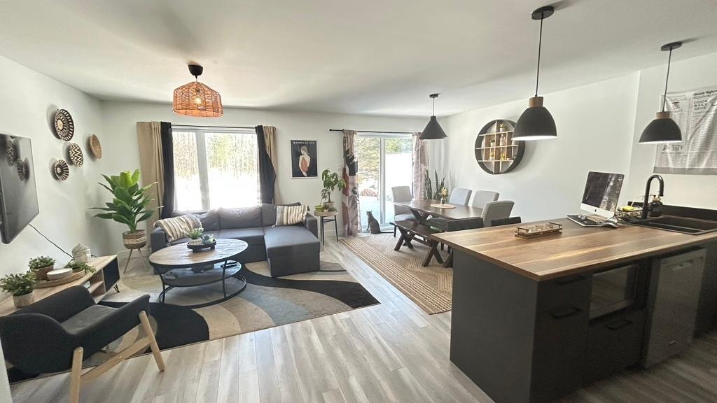 Maison de ville avec Garage intégré Shawinigan-Sud air climatisé, balayeuse centrale, Non-fumeur, Enquête de crédit | 3240431