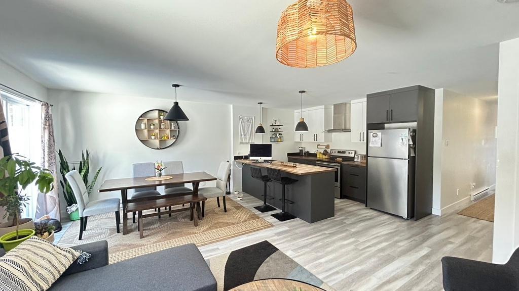 Maison de ville avec Garage intégré Shawinigan-Sud air climatisé, balayeuse centrale, Non-fumeur, Enquête de crédit | 3240431