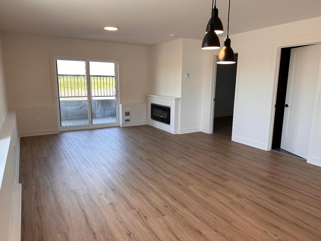 🔥 Grand 4 ½ À LOUER – 1150 pi² | Stationnement inclus | Laval | 3240474