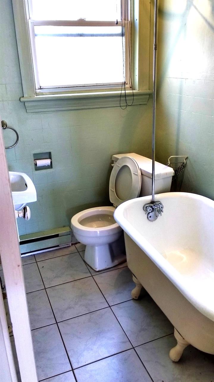 Immeuble - 183-193 Principale Est Magog Charmant 3 1/2 à Louer | 3240532