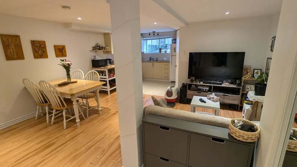 3 1/2 Rosemont | 3240707