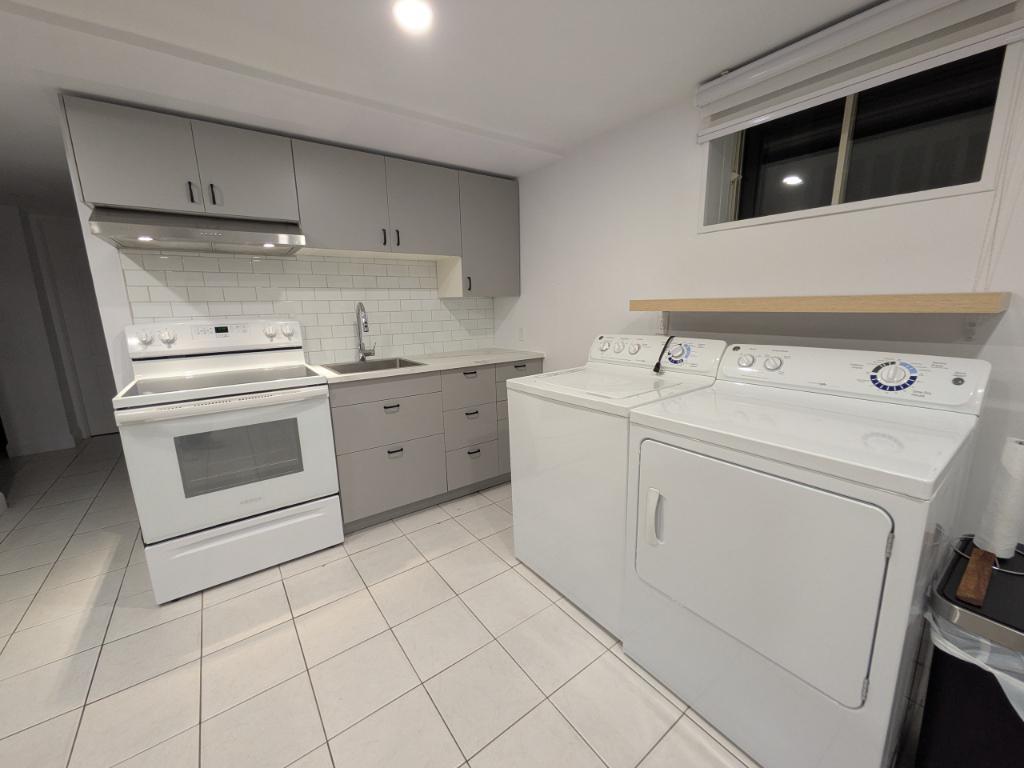 petit 3 1/2 Sainte-Catherine | 3240837