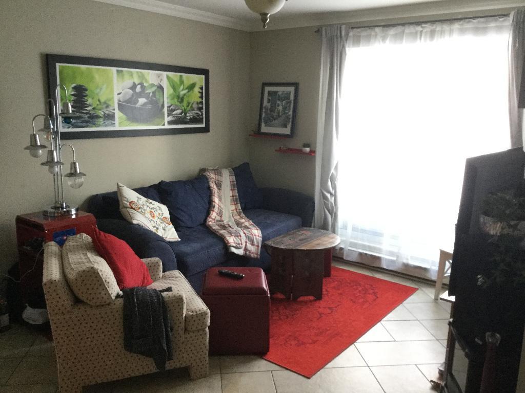 Rosemont - Superbe 4 1/2 à aire ouverte, situé juste en face de l'Hôpital Santa Cabrini. | 3240846