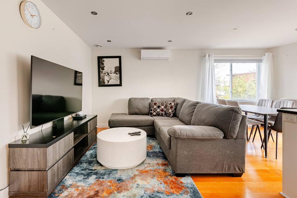 Superbe Appartement 4 1/2 à louer - semi meublé | 3240858