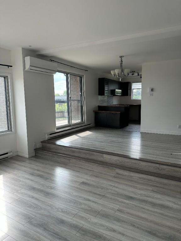 Superbe 4 1/2 moderne avec électroménager | 3240862