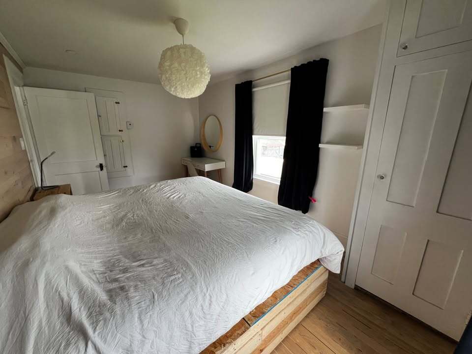 1er Juillet - 4 1/2 | 3240926