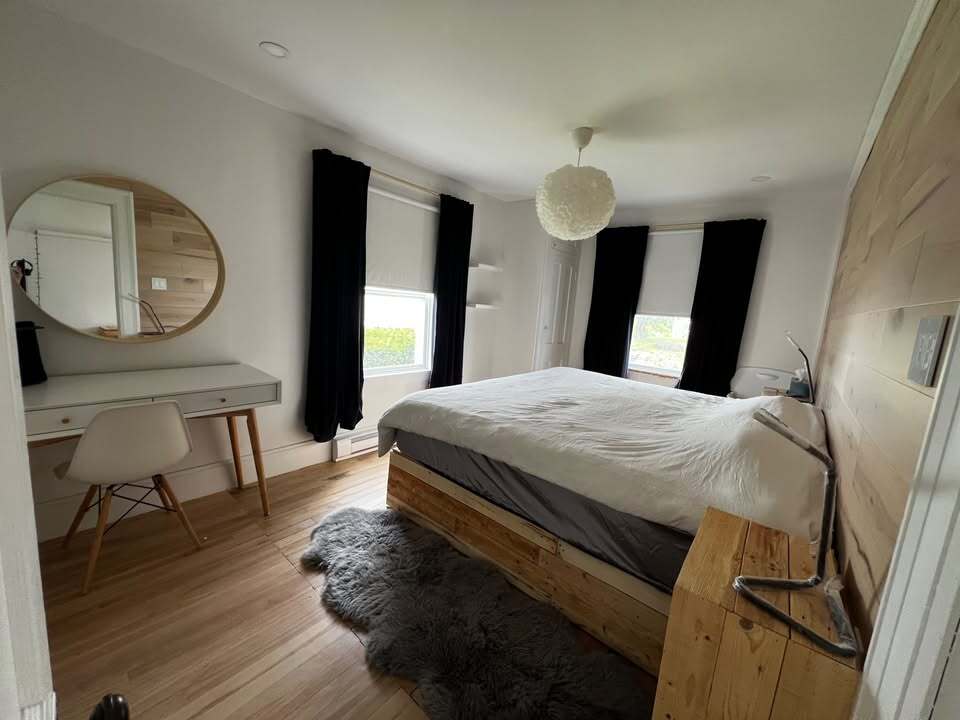 1er Juillet - 4 1/2 | 3240926