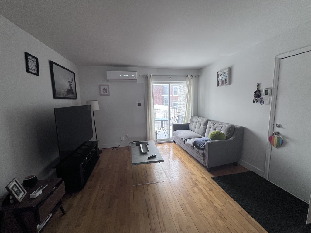 4 1/2 Avec 2 Balcons | 3241219