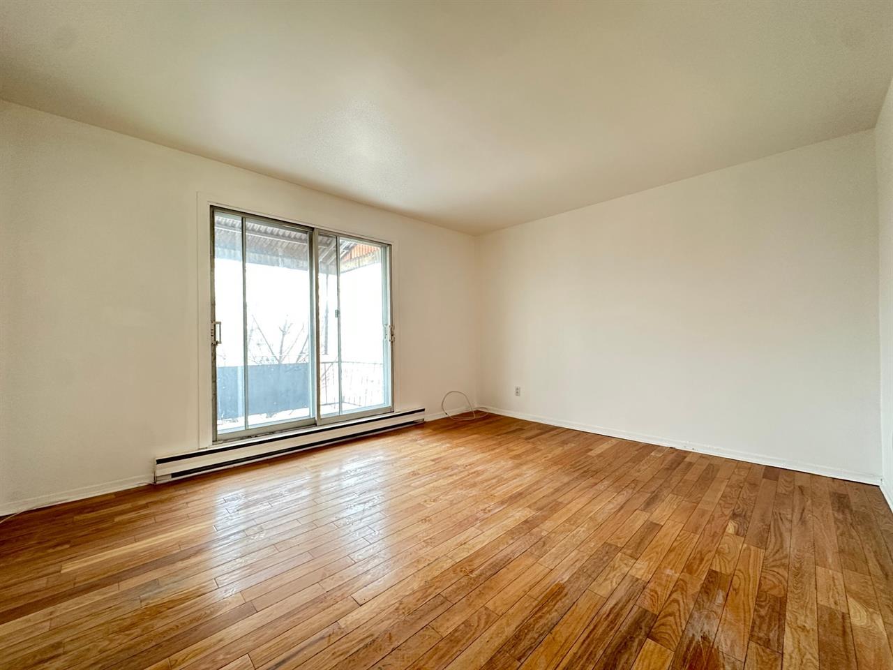 Appartement Montréal (Montréal-Nord) À Louer | 3241351