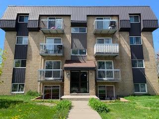 GRAND 4 1/2 À 1450$ - À ENVIRON 15 minutes de Montréal | 3241459