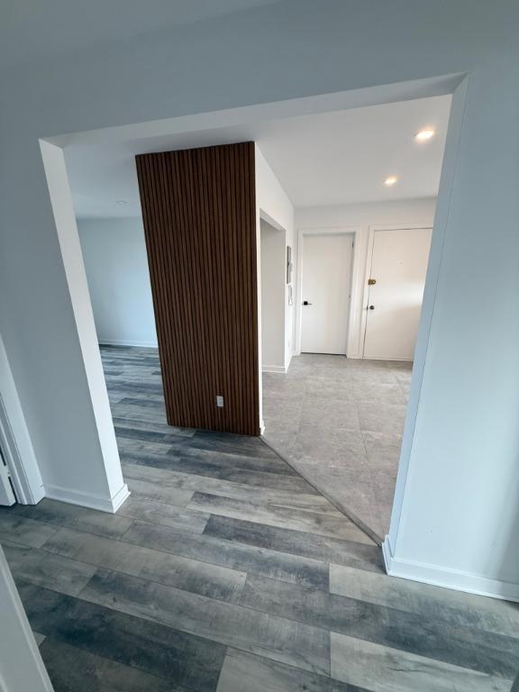 APPARTEMENT 4 1/2 A ST-CONSTANT AVEC 2 CHAMBRES À COUCHER FERMÉES AU DERNIER ETAGE | 3241474