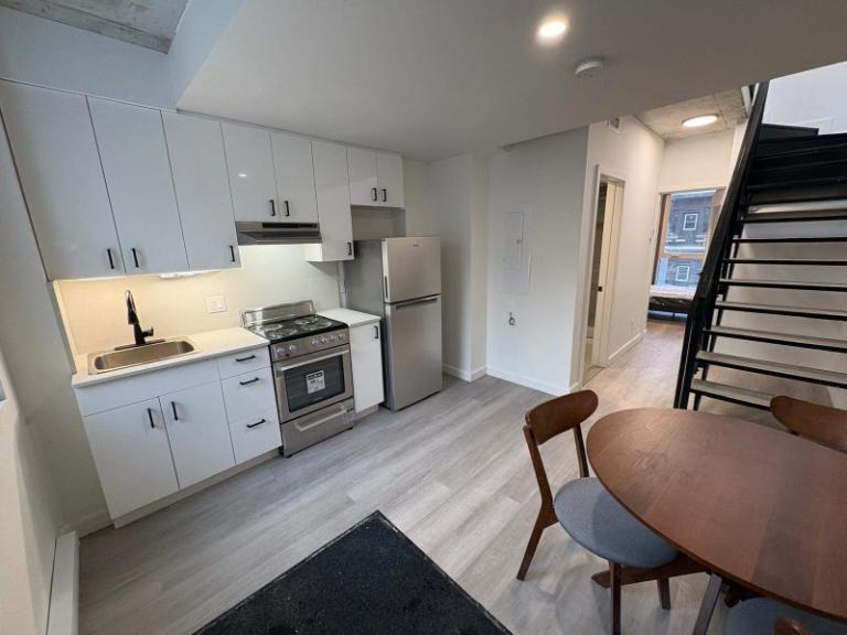 CACHET TRES SPECIAL NOUVEAU SUR LE MARCHÉ 1, 2 ou 3 CAC FERMÉES | 3241567