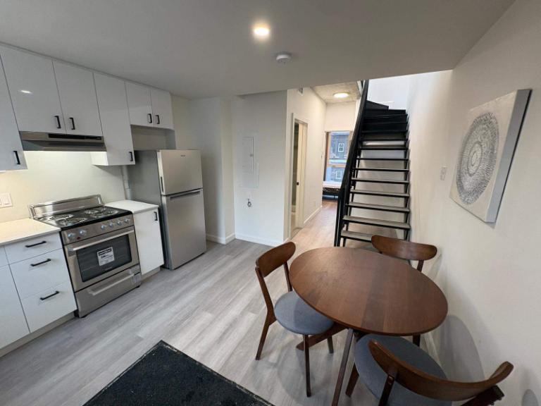 CACHET TRES SPECIAL NOUVEAU SUR LE MARCHÉ 1, 2 ou 3 CAC FERMÉES | 3241567