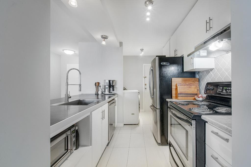 logement 5 1/2 avec cuisine rénovée, stationnement, 3 chambres à coucher, Duvernay, Laval | 3278844
