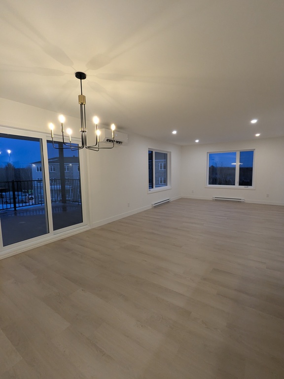 5 1/2 MAINTENANT OU JUILLET - 1238$ | 3265063