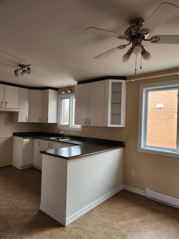 5 1/2 Avec Salle De Lavage | 3265070