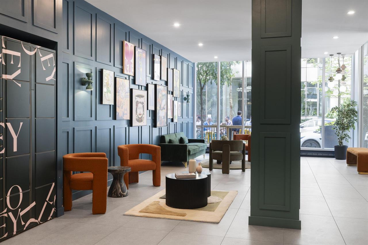 Soleil - 2061 Rue Stanley, Montréal | 3269754