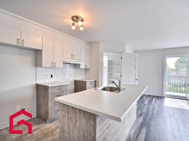 Appartement Saint-Lazare À Louer | 3269473