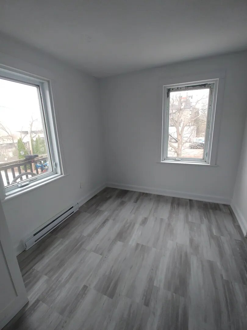 132 Rue De Notre-Dame-De-I'île (Hull) Studio Près D'Ottawa | 3272608