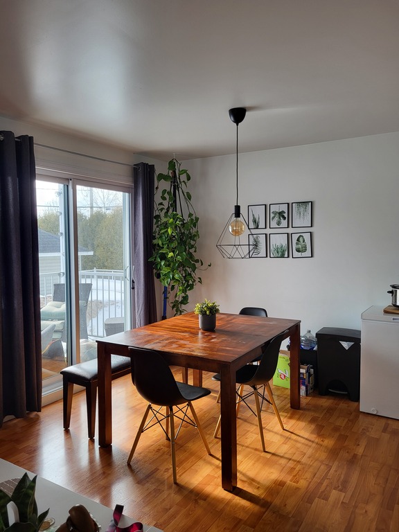 4 1/2 Sur 2 étages à St-Jean-Chrysostome | 3264806