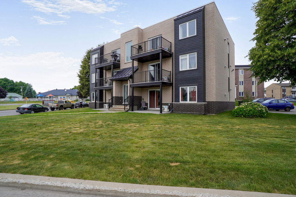 Bel Appartement Style Condo Tout Rénové | 3267741