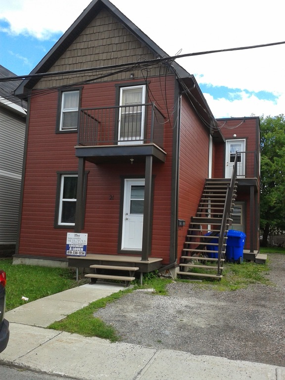 15 JUIN - LOGEMENT 1CC PRÈS L'UQO | 3279640