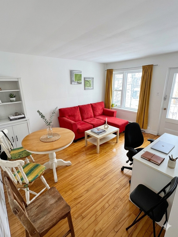 41/2 Près De Tout | 3264341